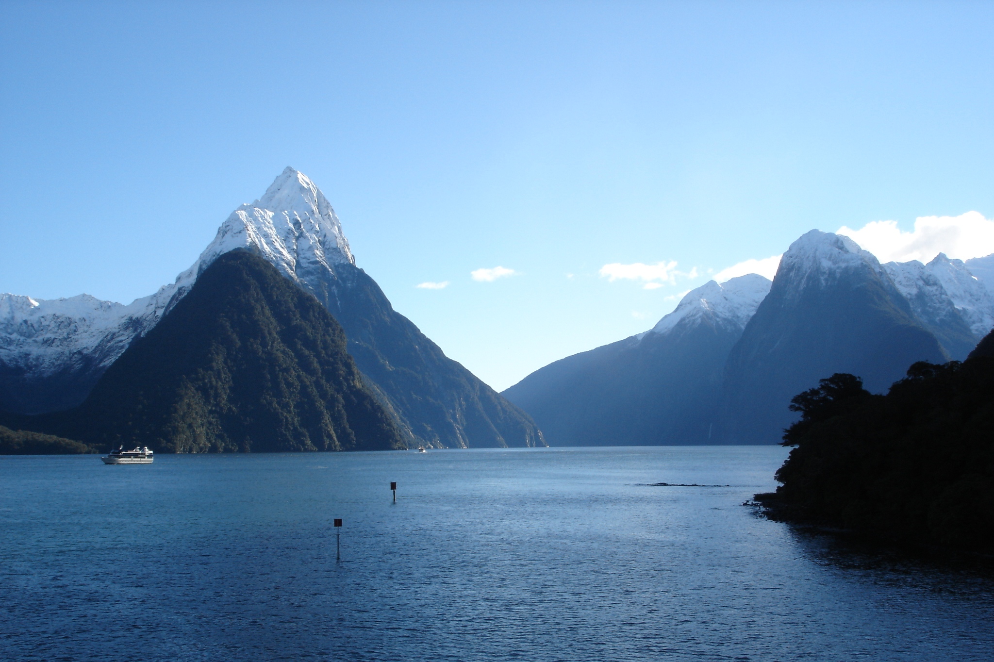 File Milford Sound In New Zealand 001 jpg The Work Of God s Children